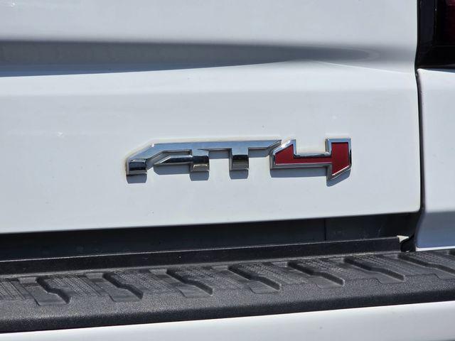 2023 GMC Sierra 1500 4WD Crew Cab Standard Box AT4