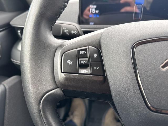 2022 Ford Mustang Mach-E Select