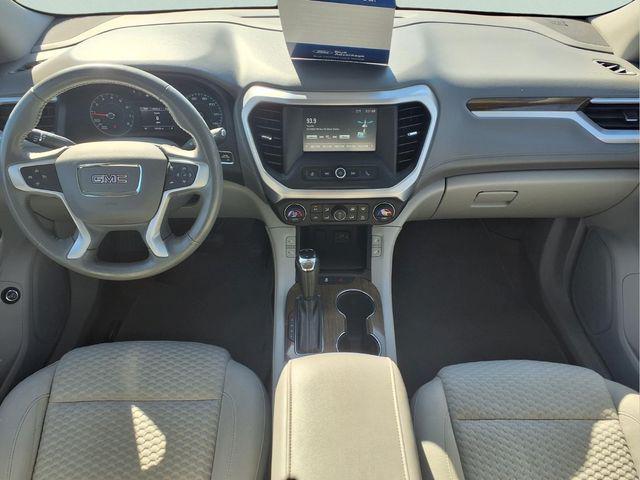 2017 GMC Acadia SLE-2