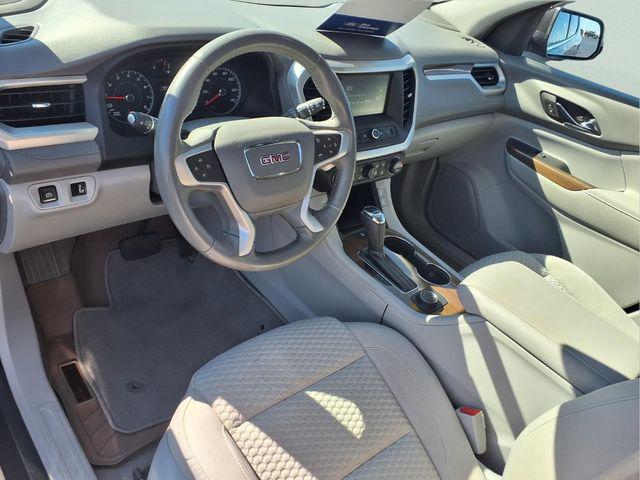 2017 GMC Acadia SLE-2