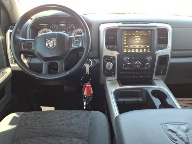 2017 Ram 1500 Big Horn Crew Cab 4x4 5'7" Box