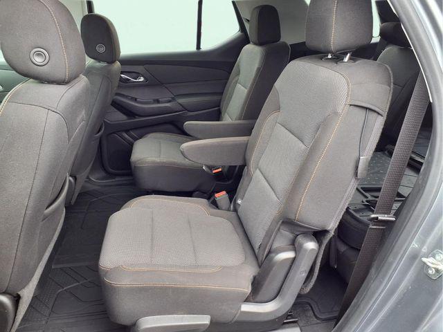 2020 Chevrolet Traverse FWD LT Cloth