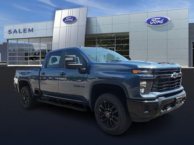 2025 Chevrolet Silverado 2500HD 4WD Crew Cab Standard Bed Custom for sale in Salem, NH