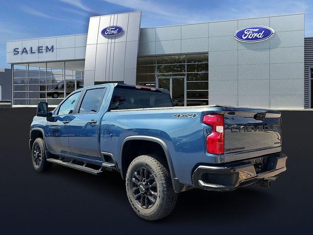 2025 Chevrolet Silverado 2500HD 4WD Crew Cab Standard Bed Custom