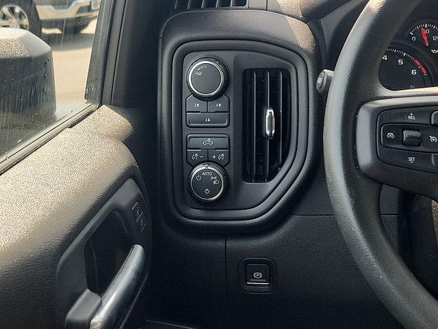 2025 Chevrolet Silverado 2500HD 4WD Crew Cab Standard Bed Custom