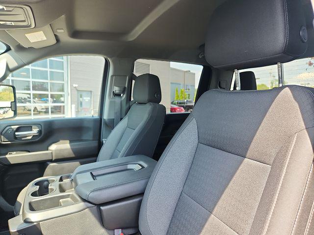 2025 Chevrolet Silverado 2500HD 4WD Crew Cab Standard Bed Custom