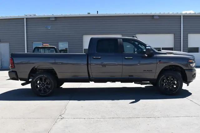 2026 Ram 3500 Big Horn Crew Cab 4x4 8' Box