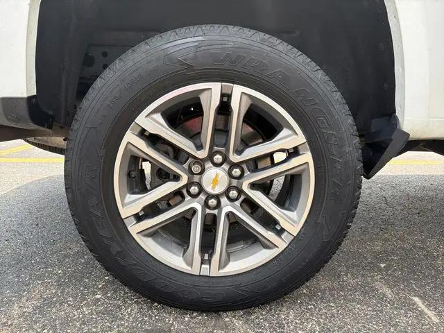 2022 Chevrolet Colorado 4WD Crew Cab Short Box WT