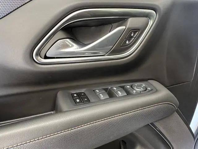 2024 GMC Yukon 4WD AT4