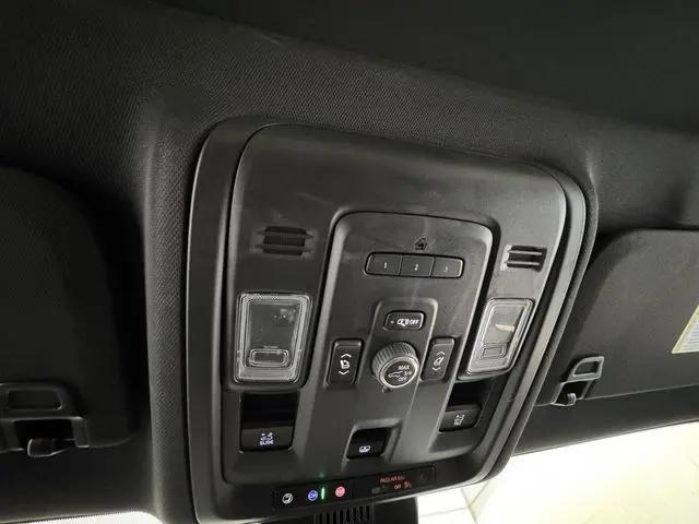 2024 GMC Yukon 4WD AT4