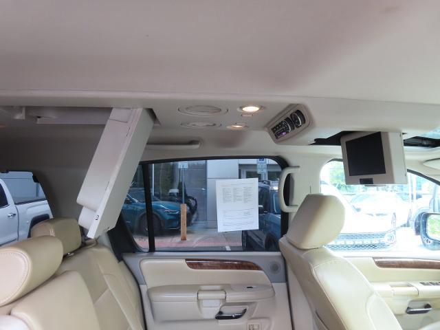 2011 Nissan Armada Platinum