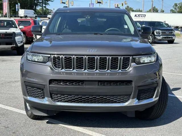 2023 Jeep Grand Cherokee L Laredo X 4x4