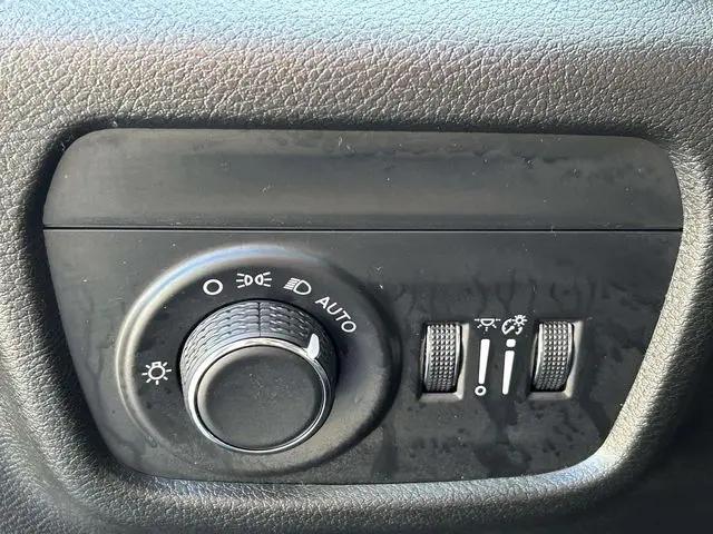 2023 Jeep Grand Cherokee L Laredo X 4x4