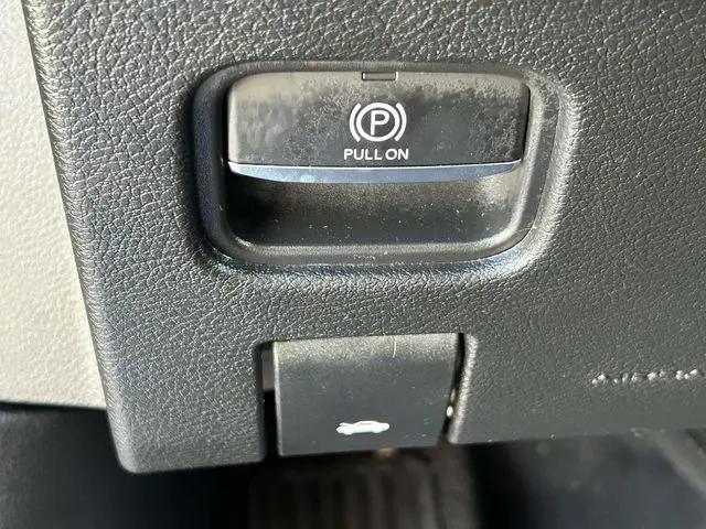 2023 Jeep Grand Cherokee L Laredo X 4x4