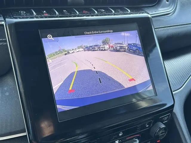 2023 Jeep Grand Cherokee L Laredo X 4x4