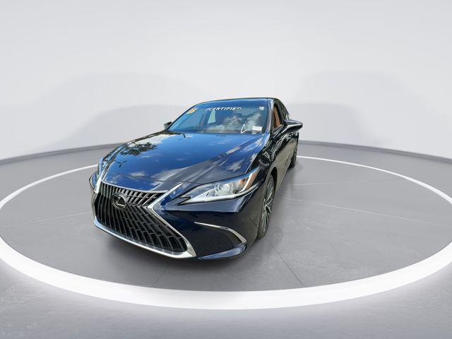 2025 Lexus ES 300h 300h