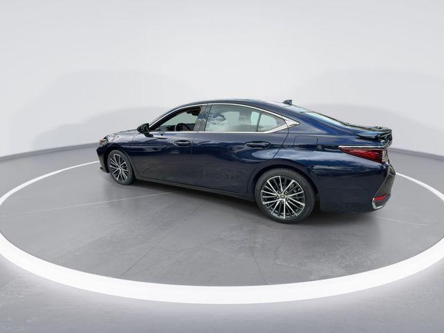 2025 Lexus ES 300h 300h