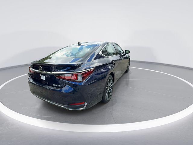 2025 Lexus ES 300h 300h