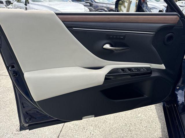 2025 Lexus ES 350 350