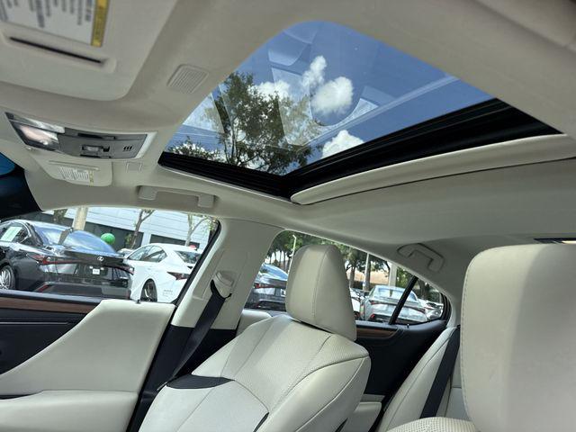2025 Lexus ES 350 350