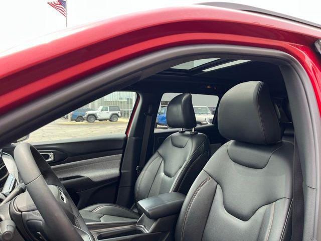 2024 Jeep Compass Latitude Lux FWD