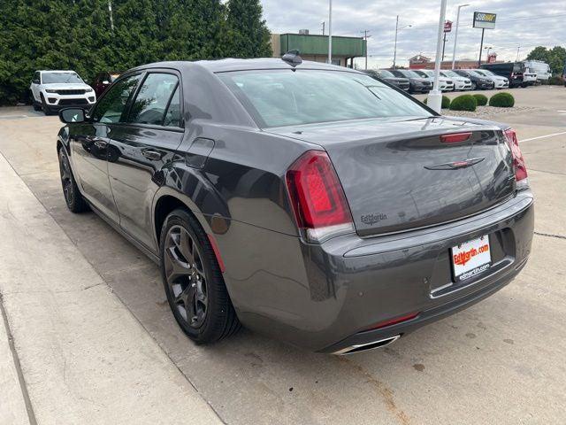 2021 Chrysler 300 300S