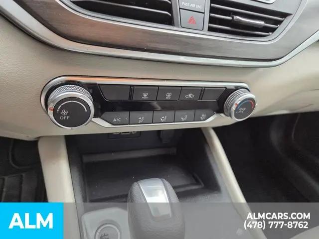 2025 Nissan Altima SV FWD