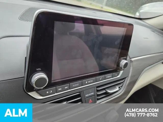 2025 Nissan Altima SV FWD