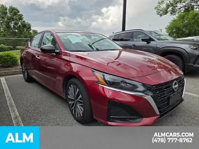 2025 Nissan Altima SV FWD