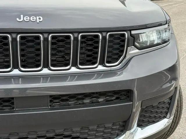 2025 Jeep Grand Cherokee L Laredo X 4x4