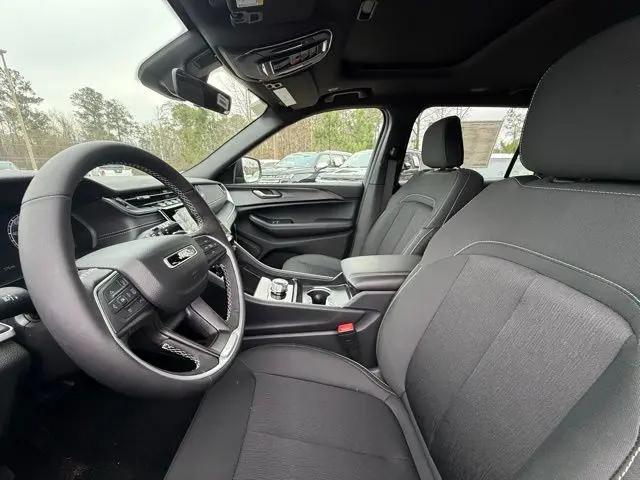 2025 Jeep Grand Cherokee L Laredo X 4x4