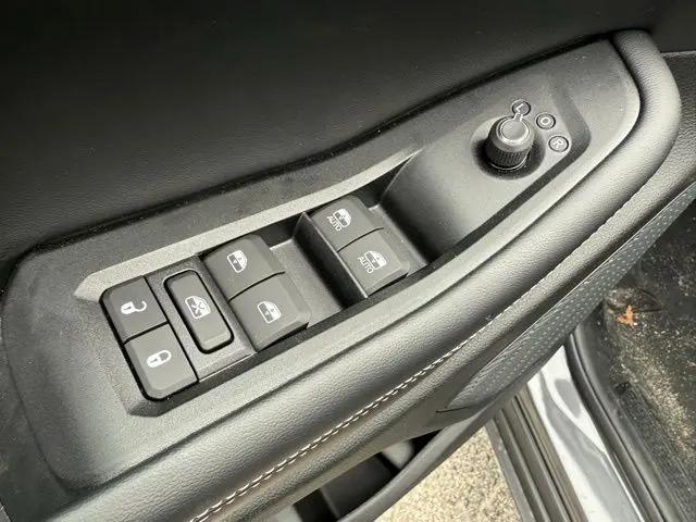 2025 Jeep Grand Cherokee L Laredo X 4x4
