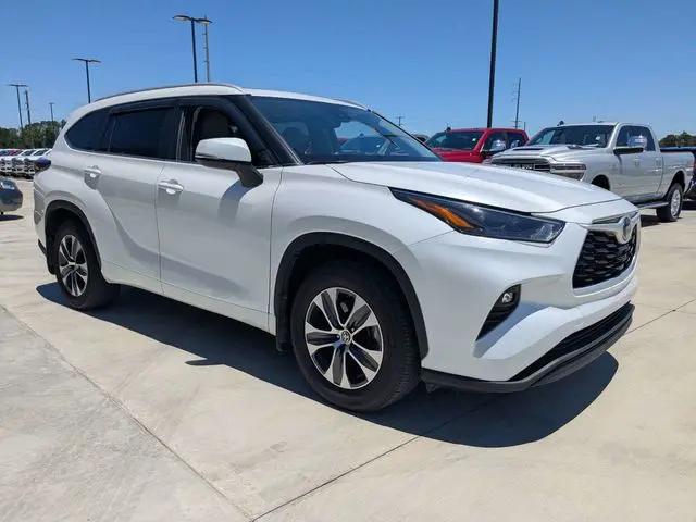 2024 Toyota Highlander XLE