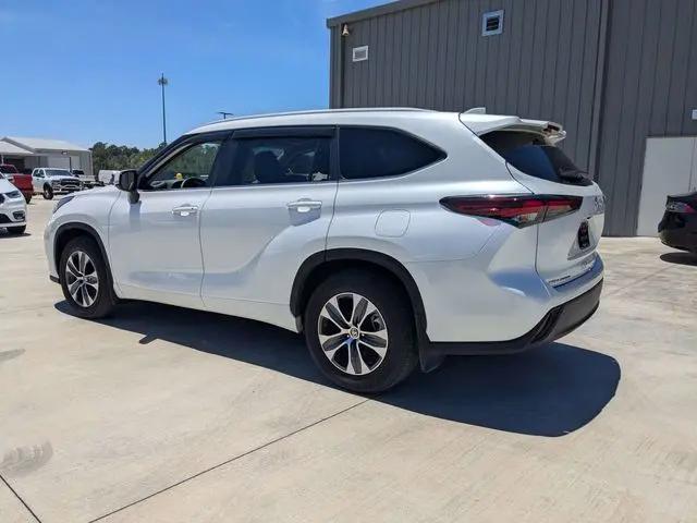 2024 Toyota Highlander XLE