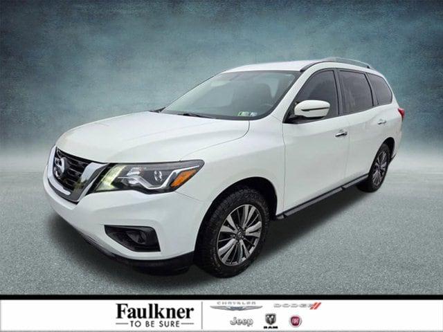 2018 Nissan Pathfinder SV 2018 Nissan Pathfinder SV