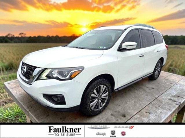 2018 Nissan Pathfinder SV 2018 Nissan Pathfinder SV