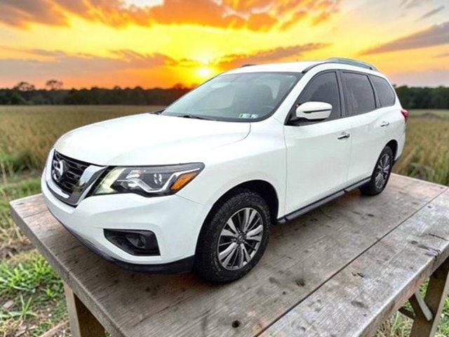 2018 Nissan Pathfinder SV 2018 Nissan Pathfinder SV