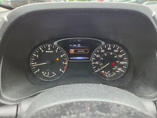 2018 Nissan Pathfinder SV 2018 Nissan Pathfinder SV