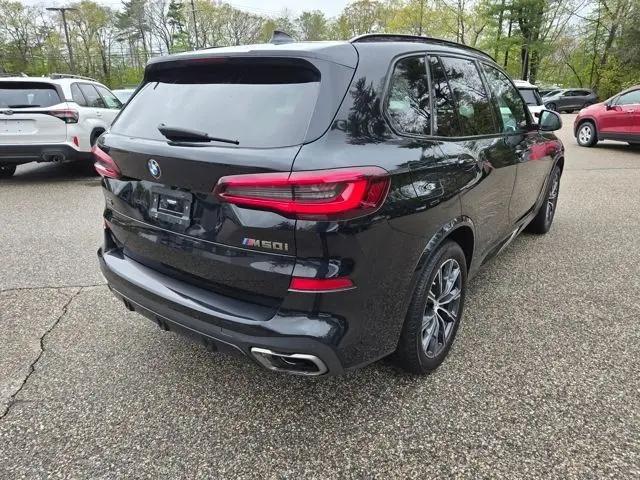 2022 BMW X5 M50i