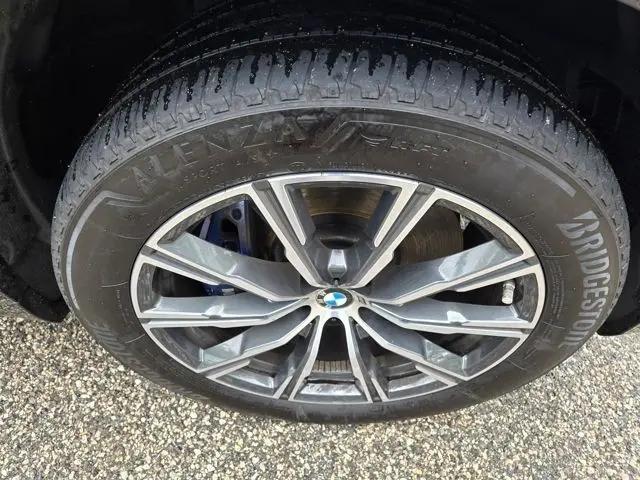 2022 BMW X5 M50i