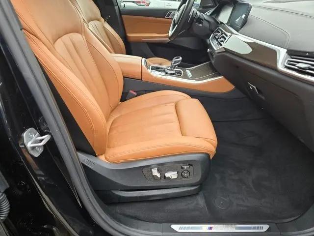 2022 BMW X5 M50i