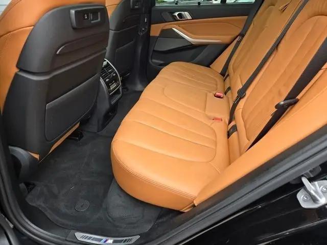 2022 BMW X5 M50i