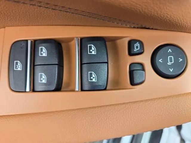 2022 BMW X5 M50i
