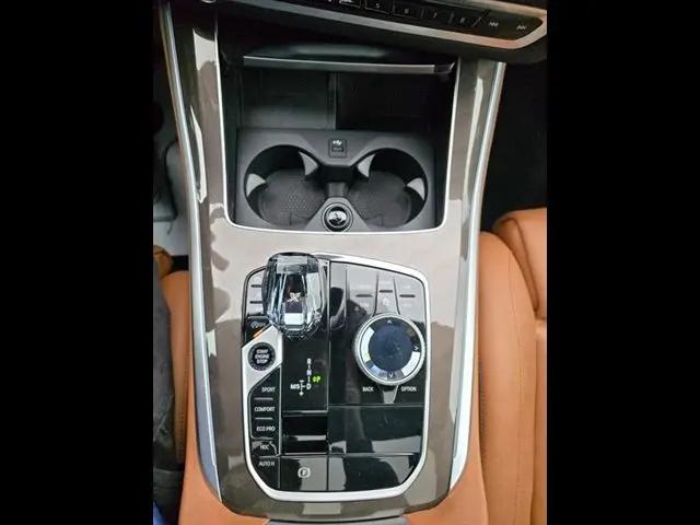 2022 BMW X5 M50i