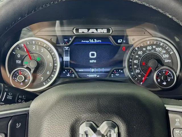 2025 Ram 1500 Big Horn Crew Cab 4x4 5'7" Box