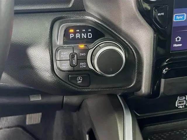 2025 Ram 1500 Big Horn Crew Cab 4x4 5'7" Box