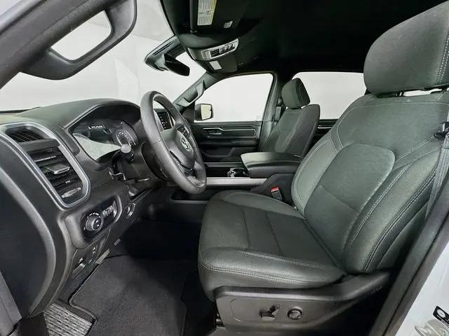 2025 Ram 1500 Big Horn Crew Cab 4x4 5'7" Box