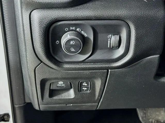 2022 Ram 1500 Big Horn Quad Cab 4x4 6'4" Box