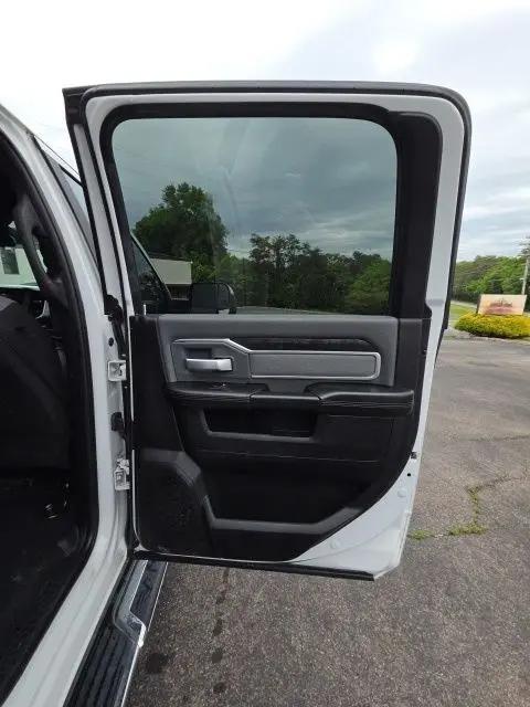 2021 Jeep Ram 2500 Big Horn Crew Cab 4x4 8' Box