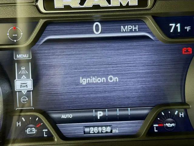 2025 Ram 1500 Big Horn Crew Cab 4x4 5'7" Box